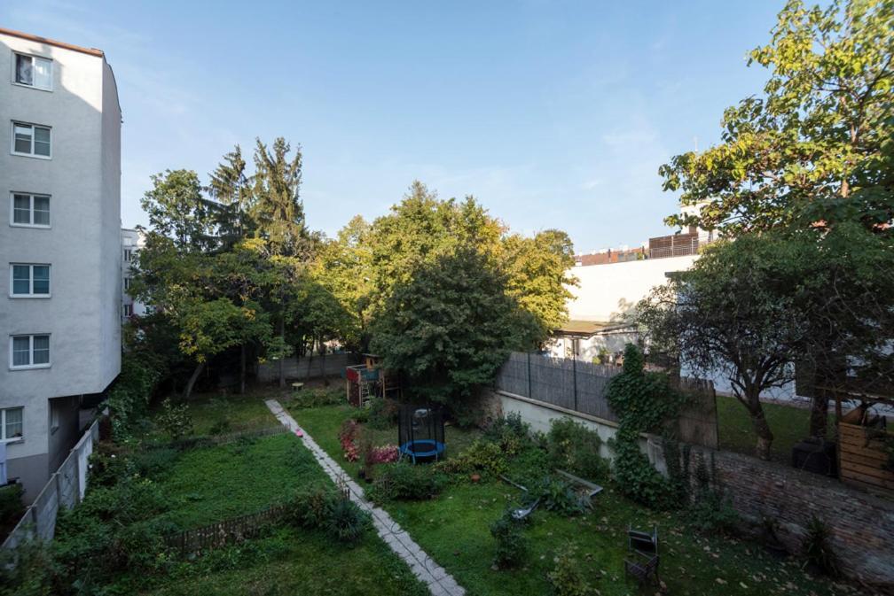 Caring Family Apartment Close To The Center Вена Экстерьер фото