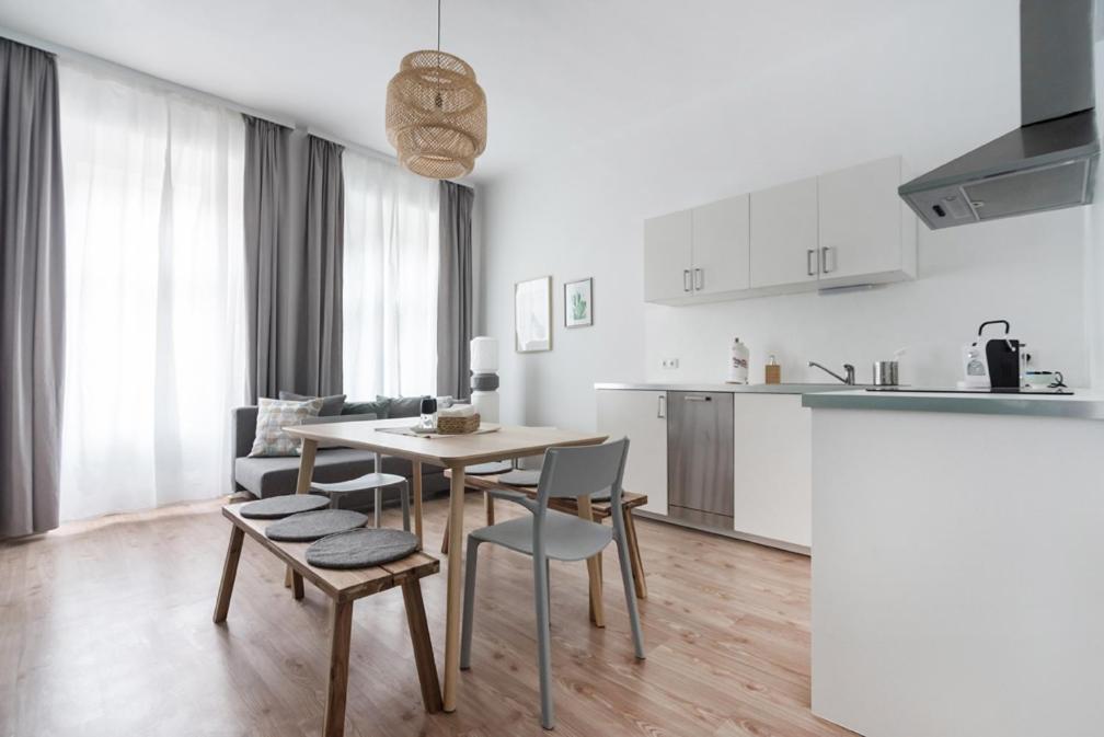Caring Family Apartment Close To The Center Вена Экстерьер фото